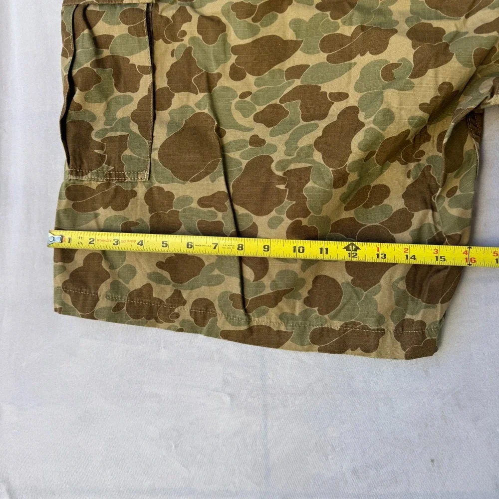Levis levi carrier